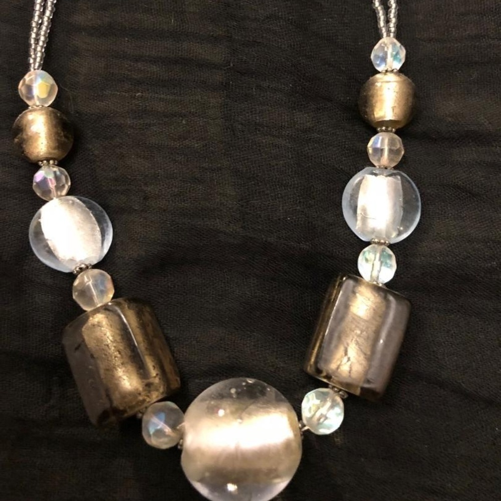 Stunning Glass Bead Nacklace